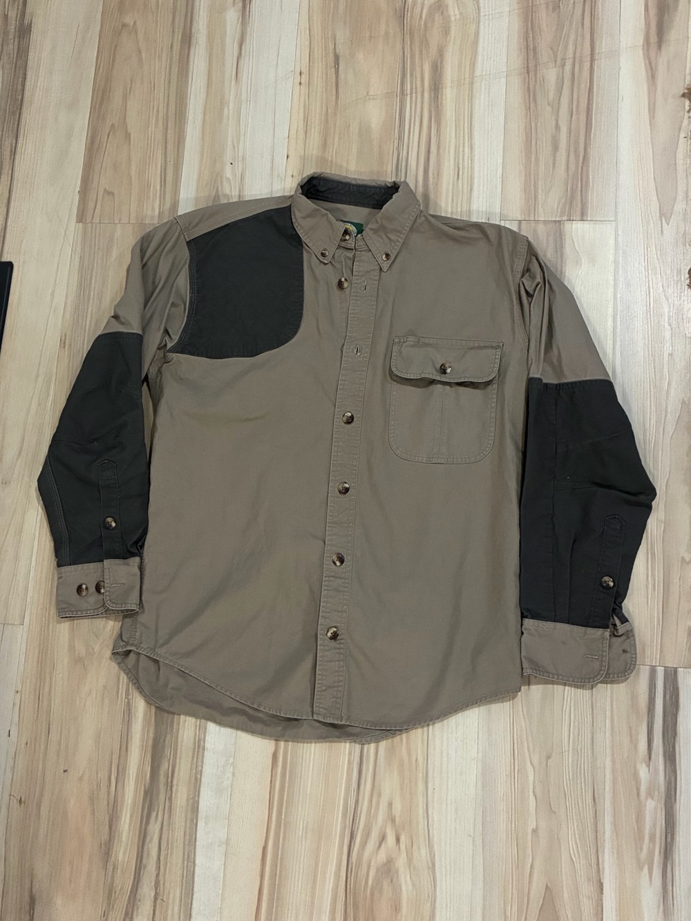 Men's Two-Tone Utility Button-Down Shirt - Taupe/Black